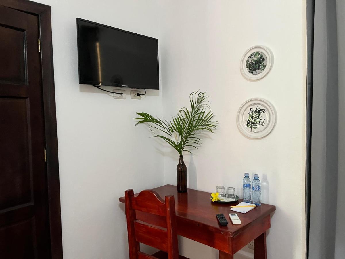Bed and Breakfast La Jungla Каррильо Экстерьер фото
